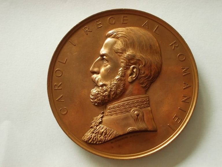 Claudius- Gold Coins Moneda 25